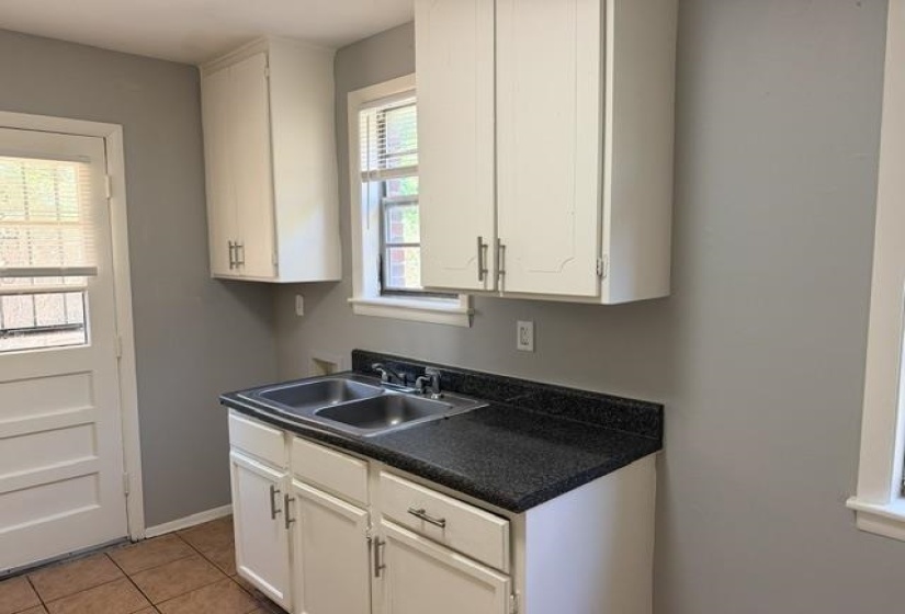 2601 DARLENE ST, Memphis, Tennessee 38106, 3 Bedroom Bedrooms, 6 Room Rooms,1 BathroomBathrooms,Residential,For Sale,DARLENE,0,10228634