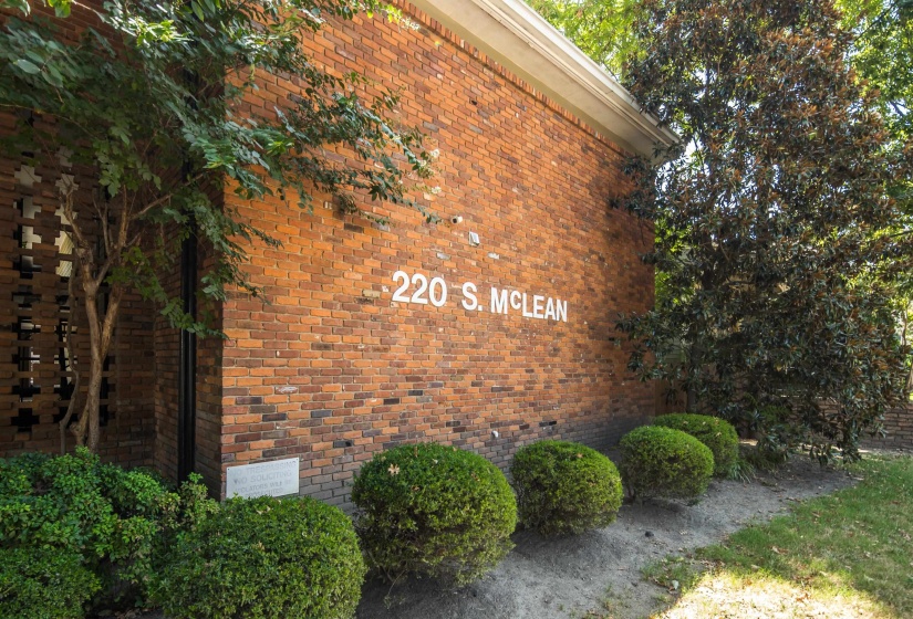 220 MCLEAN BLVD, Memphis, Tennessee 38104, 2 Bedroom Bedrooms, 5 Room Rooms,2 BathroomBathrooms,Residential,For Sale,MCLEAN,0,10228640
