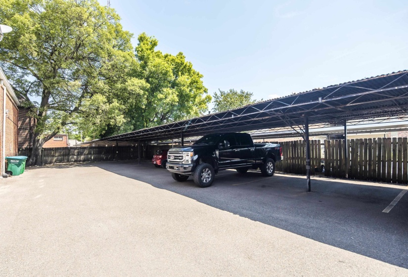 220 MCLEAN BLVD, Memphis, Tennessee 38104, 2 Bedroom Bedrooms, 5 Room Rooms,2 BathroomBathrooms,Residential,For Sale,MCLEAN,0,10228640