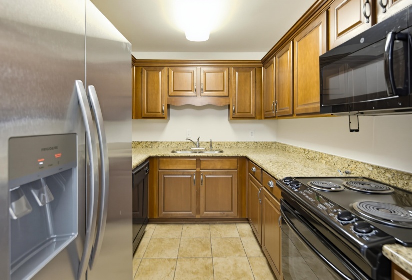 220 MCLEAN BLVD, Memphis, Tennessee 38104, 2 Bedroom Bedrooms, 5 Room Rooms,2 BathroomBathrooms,Residential,For Sale,MCLEAN,0,10228640