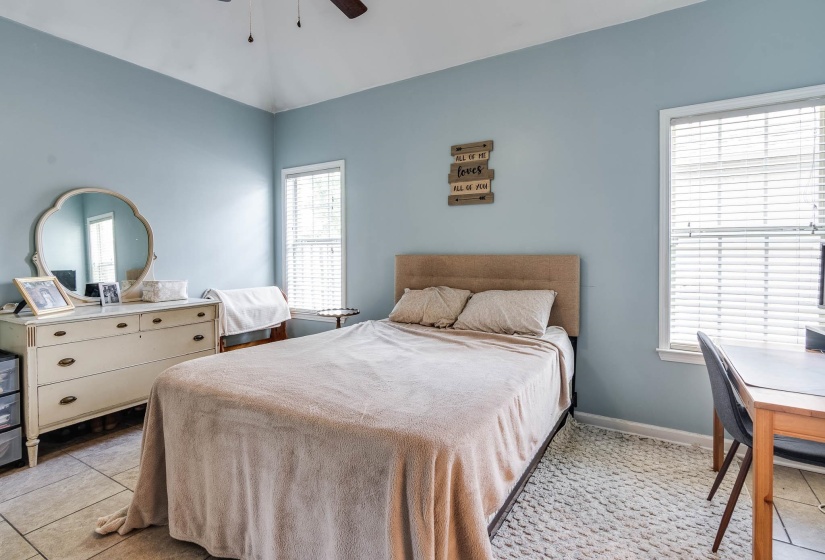951 NESTING WOOD CIR, Memphis, Tennessee 38018, 4 Bedroom Bedrooms, 6 Room Rooms,2 BathroomBathrooms,Residential,For Sale,NESTING WOOD,0,10228646