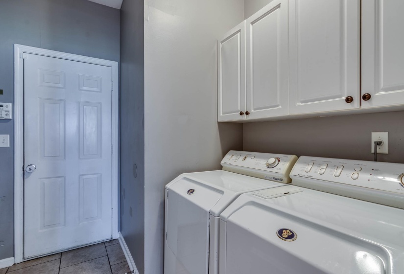 951 NESTING WOOD CIR, Memphis, Tennessee 38018, 4 Bedroom Bedrooms, 6 Room Rooms,2 BathroomBathrooms,Residential,For Sale,NESTING WOOD,0,10228646