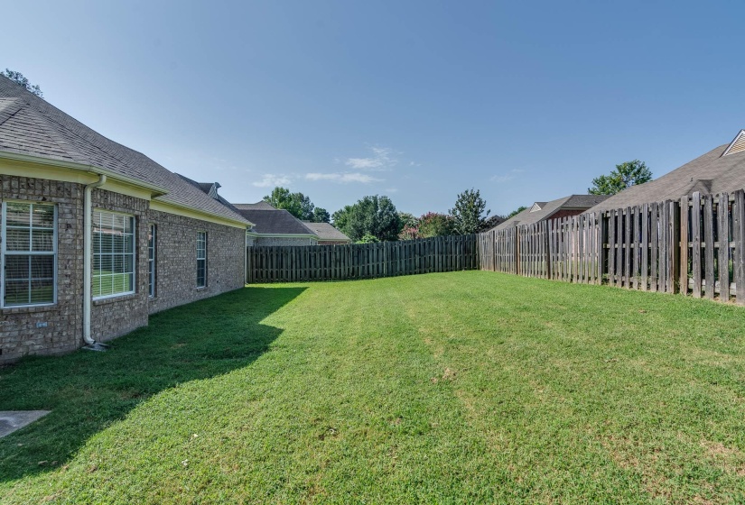 951 NESTING WOOD CIR, Memphis, Tennessee 38018, 4 Bedroom Bedrooms, 6 Room Rooms,2 BathroomBathrooms,Residential,For Sale,NESTING WOOD,0,10228646