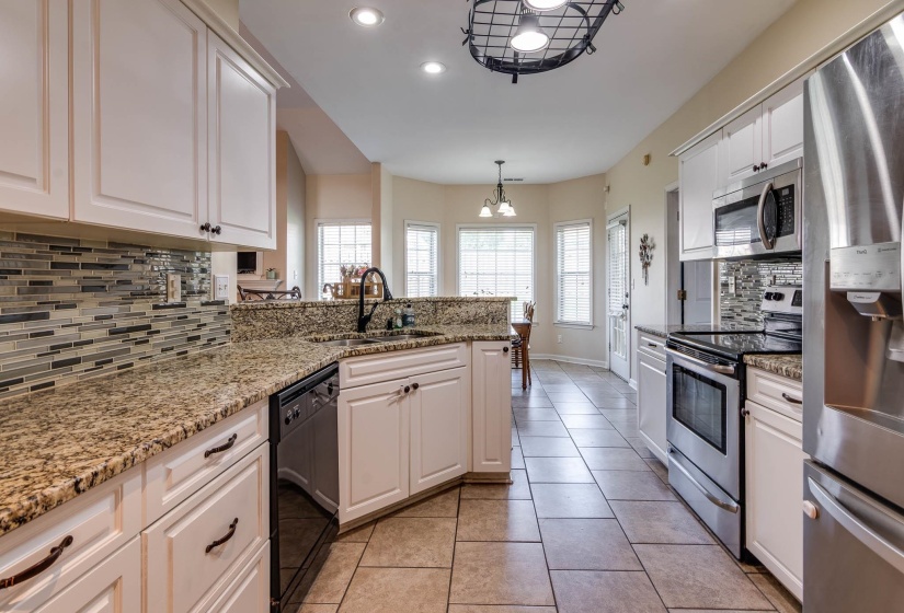 951 NESTING WOOD CIR, Memphis, Tennessee 38018, 4 Bedroom Bedrooms, 6 Room Rooms,2 BathroomBathrooms,Residential,For Sale,NESTING WOOD,0,10228646