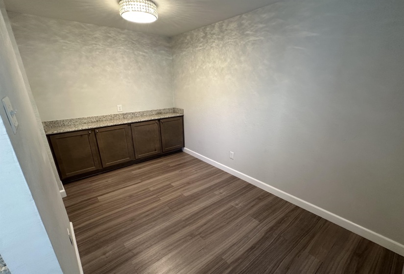 1727 RIDGE OAK PL, Memphis, Tennessee 38120, 2 Bedroom Bedrooms, 5 Room Rooms,1.1 BathroomBathrooms,Residential,For Sale,RIDGE OAK,0,10228649