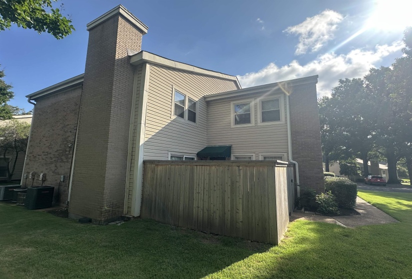 1727 RIDGE OAK PL, Memphis, Tennessee 38120, 2 Bedroom Bedrooms, 5 Room Rooms,1.1 BathroomBathrooms,Residential,For Sale,RIDGE OAK,0,10228649