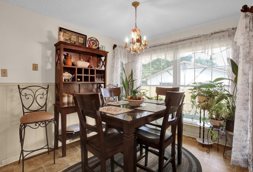 4570 CRAIGMONT DR, Memphis, Tennessee 38128, 4 Bedroom Bedrooms, 6 Room Rooms,2 BathroomBathrooms,Residential,For Sale,CRAIGMONT,0,10228650
