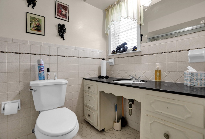 4570 CRAIGMONT DR, Memphis, Tennessee 38128, 4 Bedroom Bedrooms, 6 Room Rooms,2 BathroomBathrooms,Residential,For Sale,CRAIGMONT,0,10228650