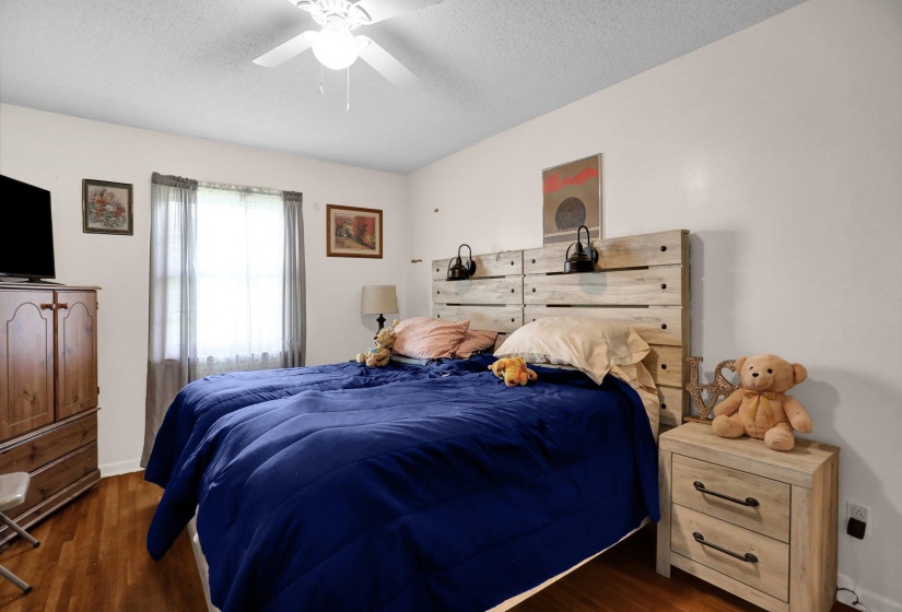 4570 CRAIGMONT DR, Memphis, Tennessee 38128, 4 Bedroom Bedrooms, 6 Room Rooms,2 BathroomBathrooms,Residential,For Sale,CRAIGMONT,0,10228650