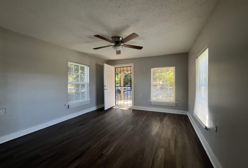 2868 CHOCTAW AVE, Memphis, Tennessee 38114, 1 Bedroom Bedrooms, 5 Room Rooms,1 BathroomBathrooms,Residential,For Sale,CHOCTAW,0,10228652
