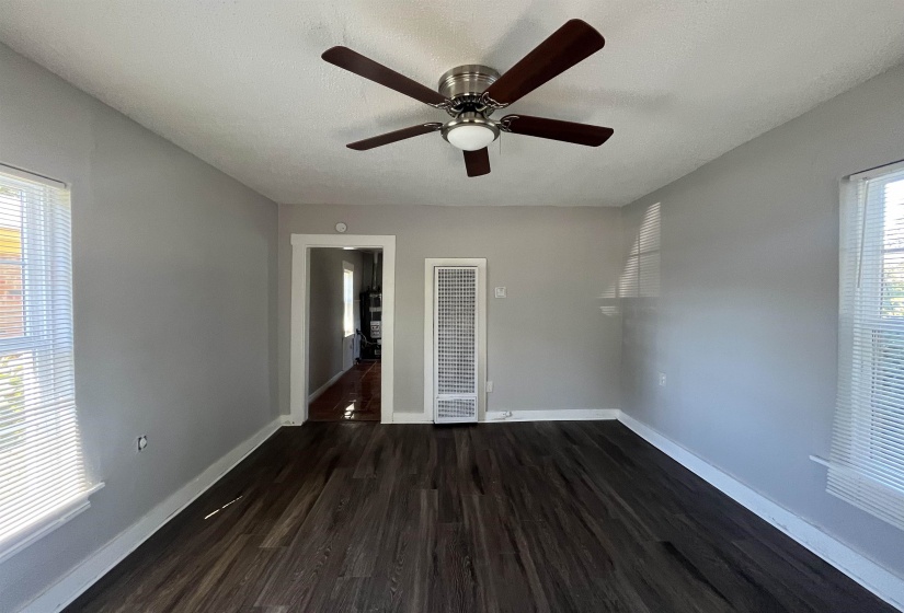 2868 CHOCTAW AVE, Memphis, Tennessee 38114, 1 Bedroom Bedrooms, 5 Room Rooms,1 BathroomBathrooms,Residential,For Sale,CHOCTAW,0,10228652