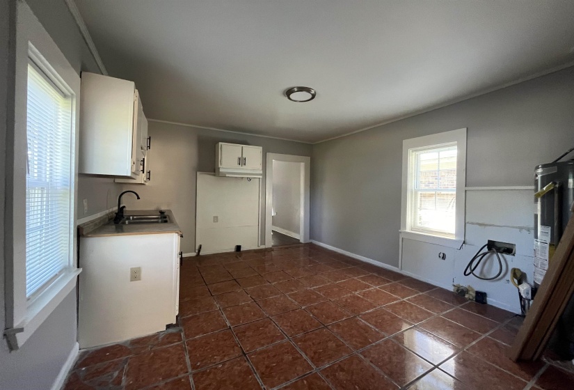 2868 CHOCTAW AVE, Memphis, Tennessee 38114, 1 Bedroom Bedrooms, 5 Room Rooms,1 BathroomBathrooms,Residential,For Sale,CHOCTAW,0,10228652