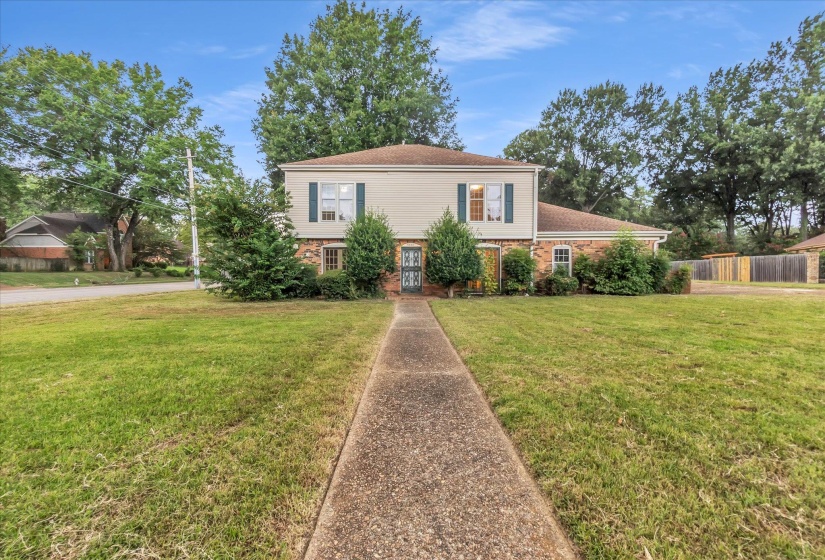 6830 MONAN CV, Memphis, Tennessee 38119, 4 Bedroom Bedrooms, 9 Room Rooms,2.1 BathroomBathrooms,Residential,For Sale,MONAN,0,10228657