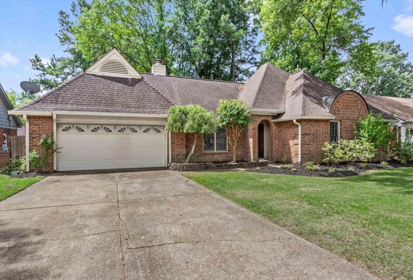 7009 ROCKY CREEK DR, Memphis, Tennessee 38125, 3 Bedroom Bedrooms, 6 Room Rooms,2 BathroomBathrooms,Residential,For Sale,ROCKY CREEK,0,10223349