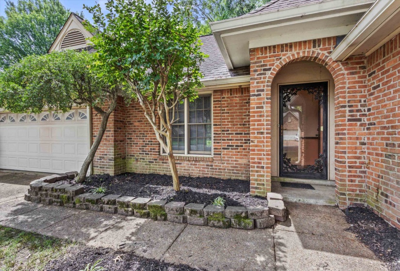 7009 ROCKY CREEK DR, Memphis, Tennessee 38125, 3 Bedroom Bedrooms, 6 Room Rooms,2 BathroomBathrooms,Residential,For Sale,ROCKY CREEK,0,10223349