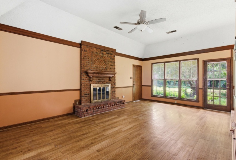 7009 ROCKY CREEK DR, Memphis, Tennessee 38125, 3 Bedroom Bedrooms, 6 Room Rooms,2 BathroomBathrooms,Residential,For Sale,ROCKY CREEK,0,10223349