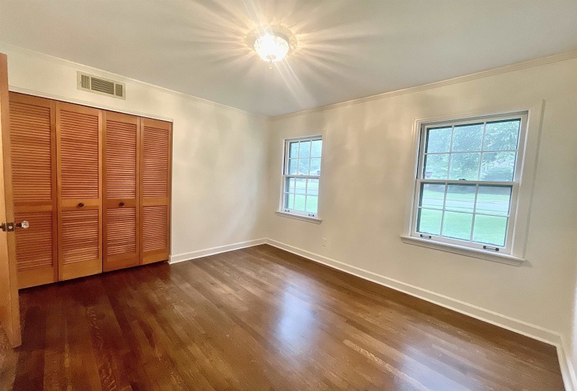 1055 WOODVIEW DR, Memphis, Tennessee 38117, 3 Bedroom Bedrooms, 7 Room Rooms,2 BathroomBathrooms,Residential,For Sale,WOODVIEW,0,10226007