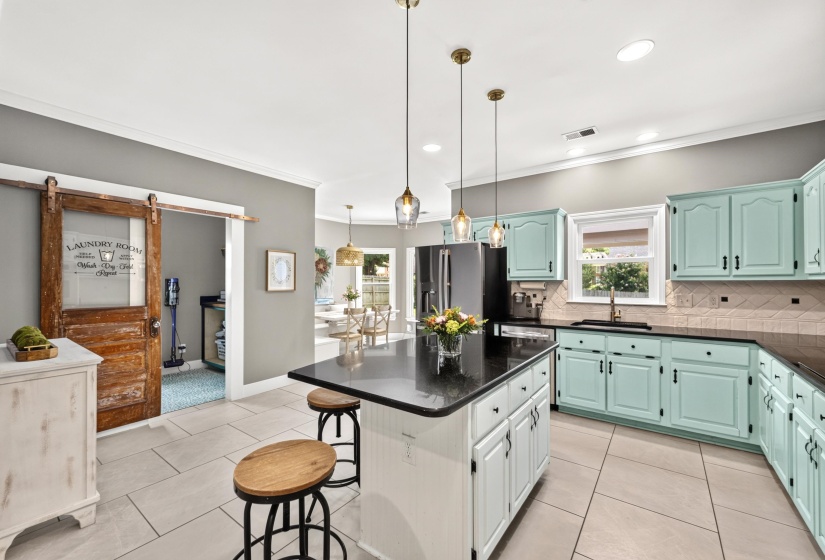 947 VALLEYVIEW LN, Collierville, Tennessee 38017, 5 Bedroom Bedrooms, 11 Room Rooms,3.1 BathroomBathrooms,Residential,For Sale,VALLEYVIEW,0,10228671