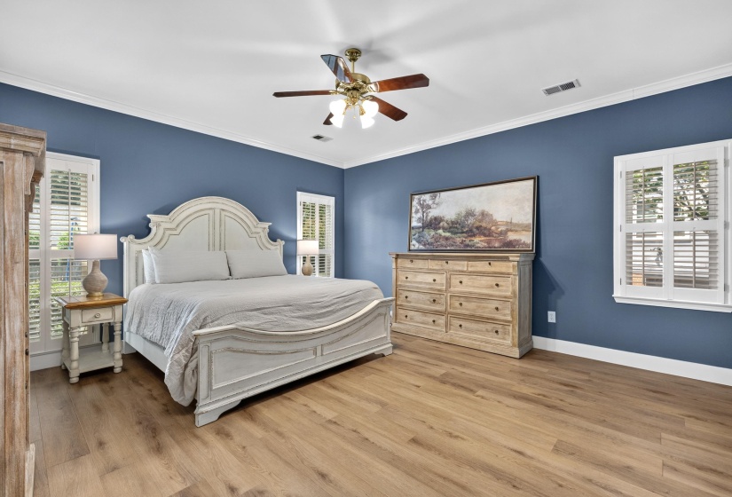 947 VALLEYVIEW LN, Collierville, Tennessee 38017, 5 Bedroom Bedrooms, 11 Room Rooms,3.1 BathroomBathrooms,Residential,For Sale,VALLEYVIEW,0,10228671