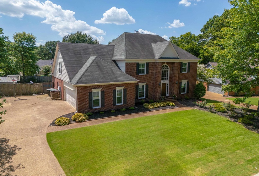 947 VALLEYVIEW LN, Collierville, Tennessee 38017, 5 Bedroom Bedrooms, 11 Room Rooms,3.1 BathroomBathrooms,Residential,For Sale,VALLEYVIEW,0,10228671