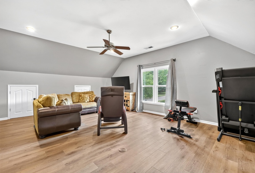 947 VALLEYVIEW LN, Collierville, Tennessee 38017, 5 Bedroom Bedrooms, 11 Room Rooms,3.1 BathroomBathrooms,Residential,For Sale,VALLEYVIEW,0,10228671