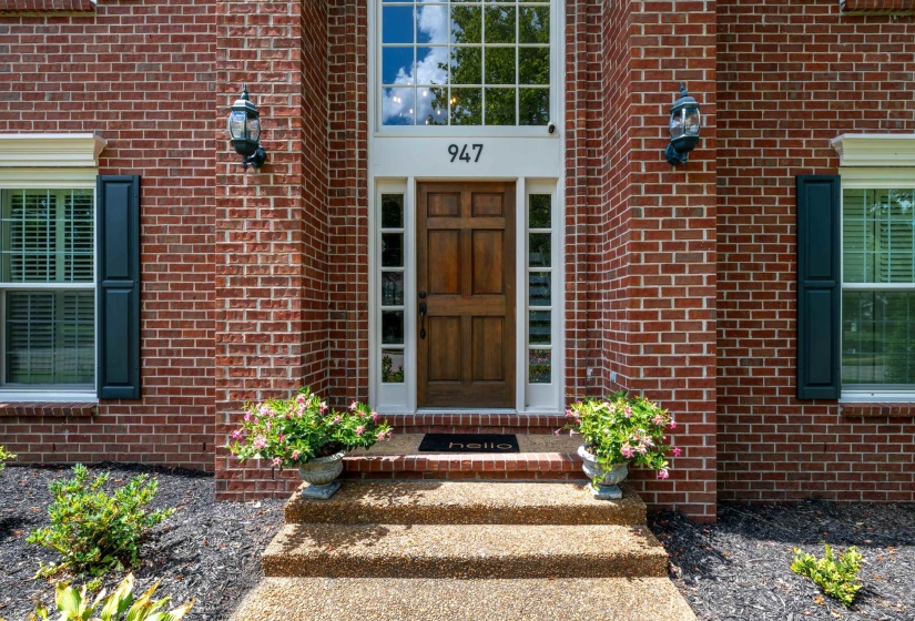947 VALLEYVIEW LN, Collierville, Tennessee 38017, 5 Bedroom Bedrooms, 11 Room Rooms,3.1 BathroomBathrooms,Residential,For Sale,VALLEYVIEW,0,10228671