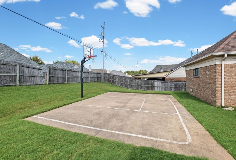 7506 BEVY RIDGE LN, Memphis, Tennessee 38125, 4 Bedroom Bedrooms, 9 Room Rooms,3 BathroomBathrooms,Residential,For Sale,BEVY RIDGE,0,10228676