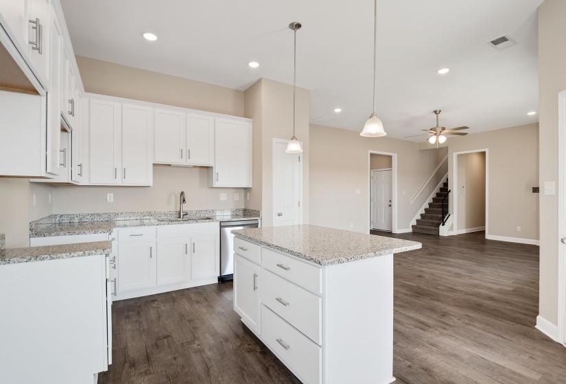 165 HUGHETTA ST, Oakland, Tennessee 38060, 5 Bedroom Bedrooms, 11 Room Rooms,3 BathroomBathrooms,Residential,For Sale,HUGHETTA,0,10228681