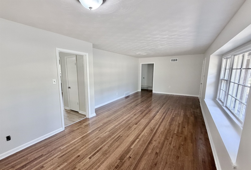 4336 ANNA DR, Memphis, Tennessee 38109, 3 Bedroom Bedrooms, 5 Room Rooms,1.1 BathroomBathrooms,Residential,For Sale,ANNA,0,10228686
