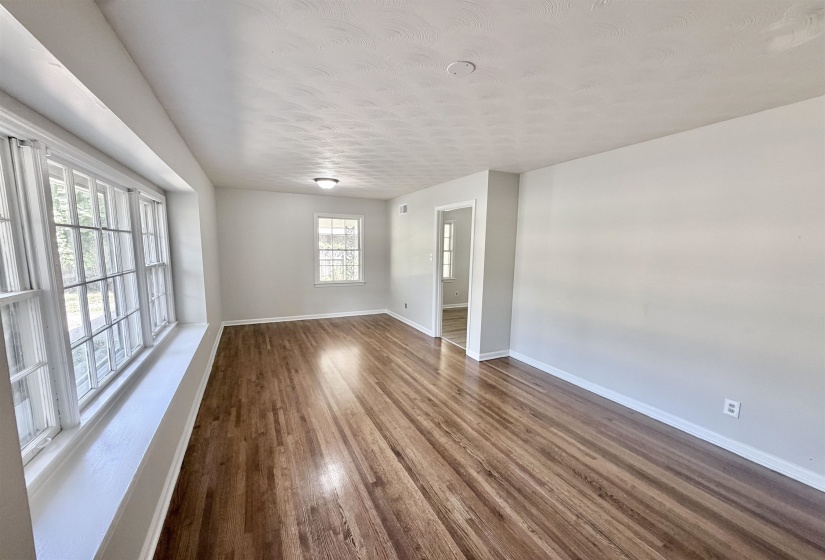 4336 ANNA DR, Memphis, Tennessee 38109, 3 Bedroom Bedrooms, 5 Room Rooms,1.1 BathroomBathrooms,Residential,For Sale,ANNA,0,10228686