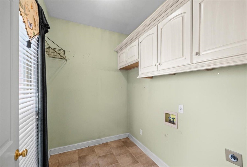 1081 MIRROR LAKE LN, Unincorporated, Tennessee 38018, 3 Bedroom Bedrooms, 6 Room Rooms,2.1 BathroomBathrooms,Residential,For Sale,MIRROR LAKE,0,10228687