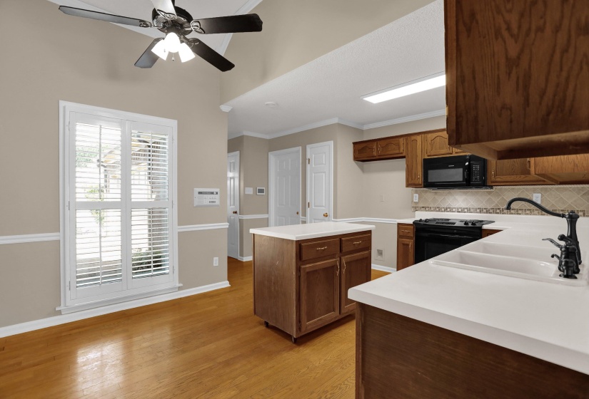 2004 MYRON CV, Memphis, Tennessee 38016, 3 Bedroom Bedrooms, 7 Room Rooms,2 BathroomBathrooms,Residential,For Sale,MYRON,0,10228689