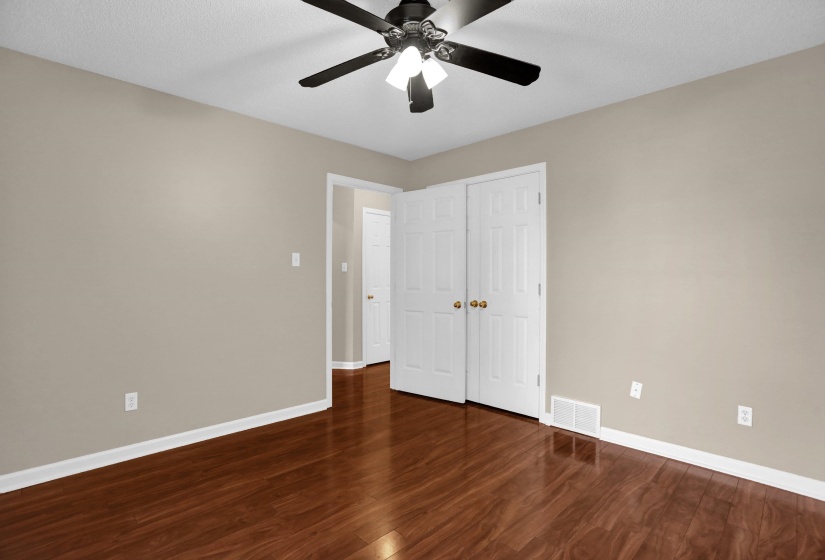 2004 MYRON CV, Memphis, Tennessee 38016, 3 Bedroom Bedrooms, 7 Room Rooms,2 BathroomBathrooms,Residential,For Sale,MYRON,0,10228689