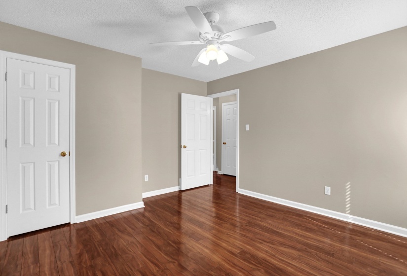 2004 MYRON CV, Memphis, Tennessee 38016, 3 Bedroom Bedrooms, 7 Room Rooms,2 BathroomBathrooms,Residential,For Sale,MYRON,0,10228689