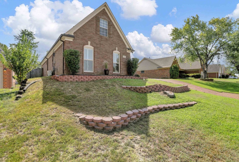 2004 MYRON CV, Memphis, Tennessee 38016, 3 Bedroom Bedrooms, 7 Room Rooms,2 BathroomBathrooms,Residential,For Sale,MYRON,0,10228689