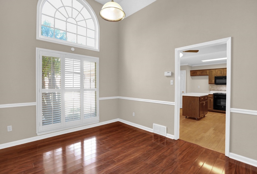 2004 MYRON CV, Memphis, Tennessee 38016, 3 Bedroom Bedrooms, 7 Room Rooms,2 BathroomBathrooms,Residential,For Sale,MYRON,0,10228689