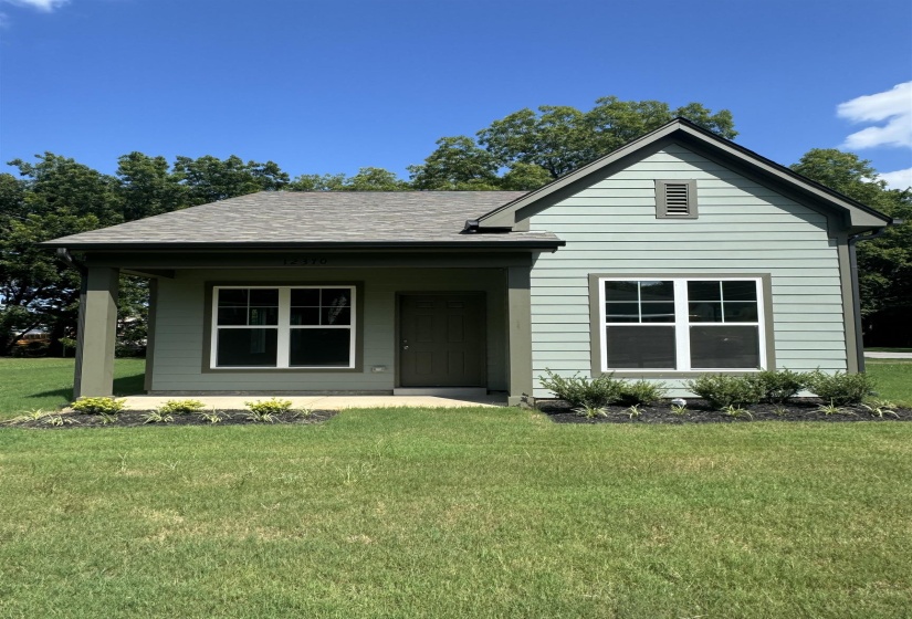 12370 MAIN ST, Somerville, Tennessee 38068, 2 Bedroom Bedrooms, 6 Room Rooms,2 BathroomBathrooms,Residential,For Sale,MAIN,0,10228692