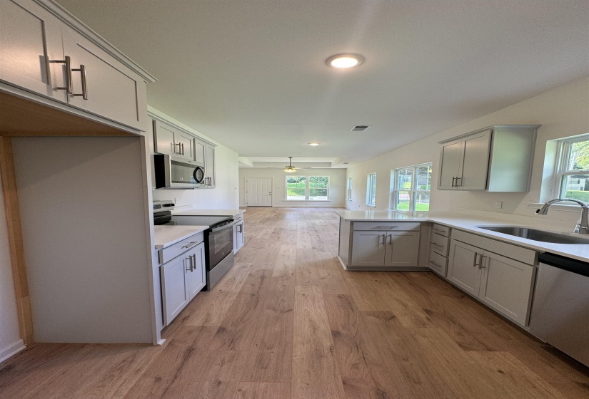 12370 MAIN ST, Somerville, Tennessee 38068, 2 Bedroom Bedrooms, 6 Room Rooms,2 BathroomBathrooms,Residential,For Sale,MAIN,0,10228692