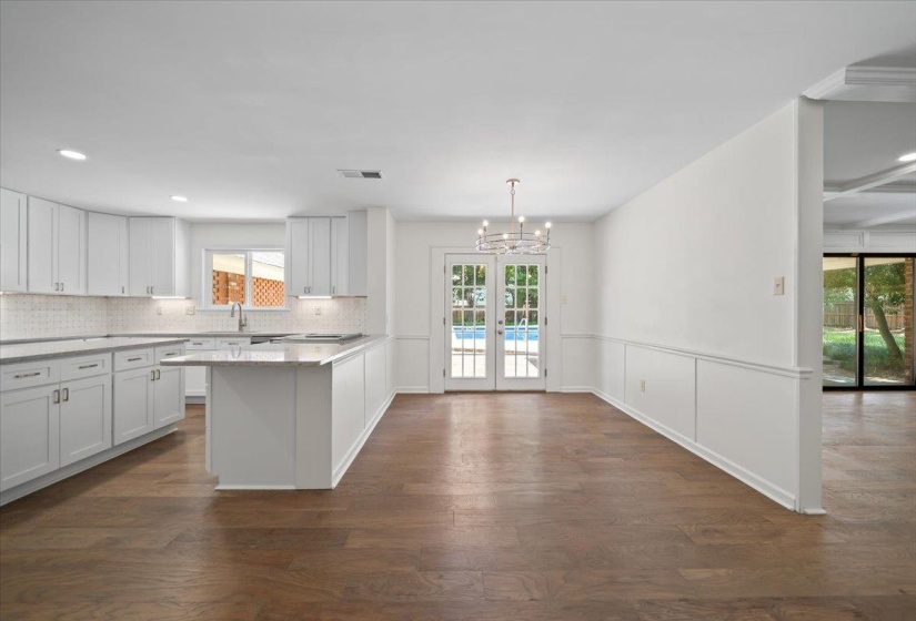 1290 PEBBLE CREEK LN, Memphis, Tennessee 38120, 4 Bedroom Bedrooms, 9 Room Rooms,3 BathroomBathrooms,Residential,For Sale,PEBBLE CREEK,0,10228697