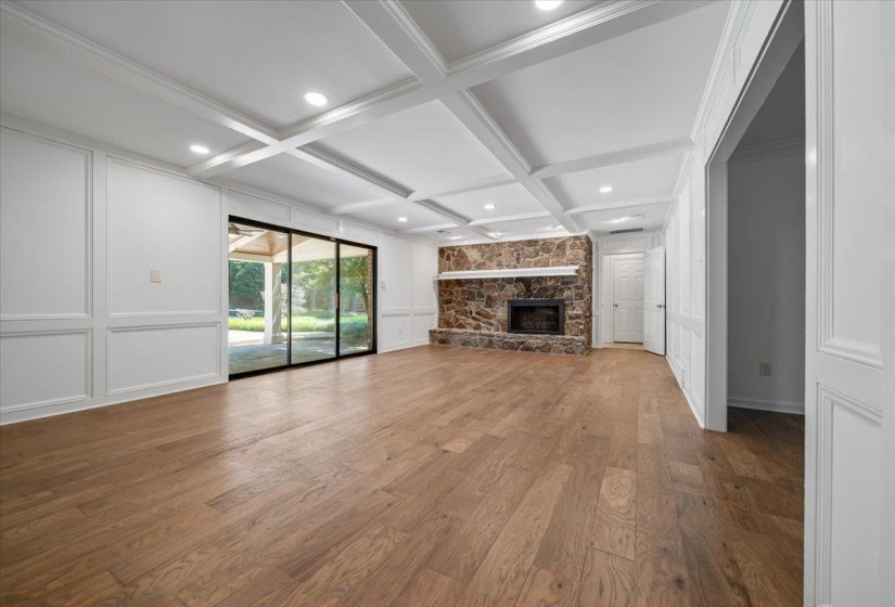1290 PEBBLE CREEK LN, Memphis, Tennessee 38120, 4 Bedroom Bedrooms, 9 Room Rooms,3 BathroomBathrooms,Residential,For Sale,PEBBLE CREEK,0,10228697