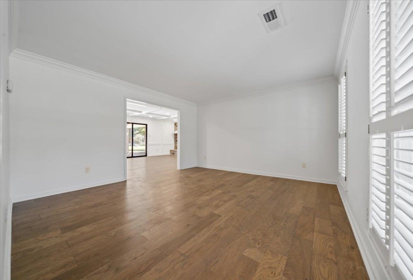 1290 PEBBLE CREEK LN, Memphis, Tennessee 38120, 4 Bedroom Bedrooms, 9 Room Rooms,3 BathroomBathrooms,Residential,For Sale,PEBBLE CREEK,0,10228697