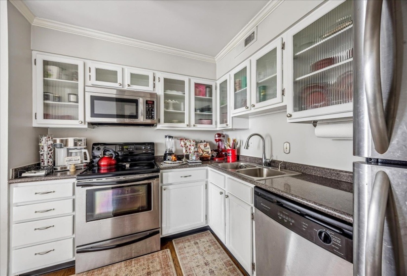 109 MAIN ST, Memphis, Tennessee 38103, 2 Bedroom Bedrooms, 4 Room Rooms,2 BathroomBathrooms,Residential,For Sale,MAIN,0,10228703