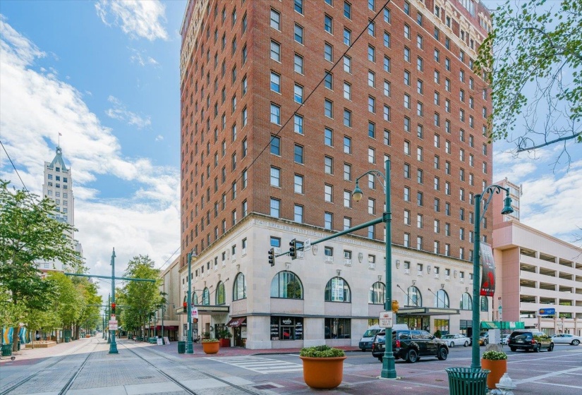 109 MAIN ST, Memphis, Tennessee 38103, 2 Bedroom Bedrooms, 4 Room Rooms,2 BathroomBathrooms,Residential,For Sale,MAIN,0,10228703