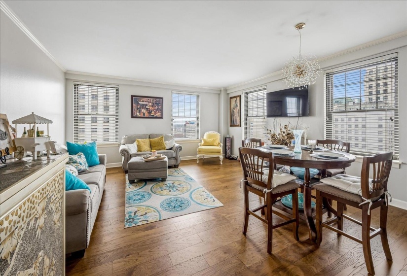 109 MAIN ST, Memphis, Tennessee 38103, 2 Bedroom Bedrooms, 4 Room Rooms,2 BathroomBathrooms,Residential,For Sale,MAIN,0,10228703