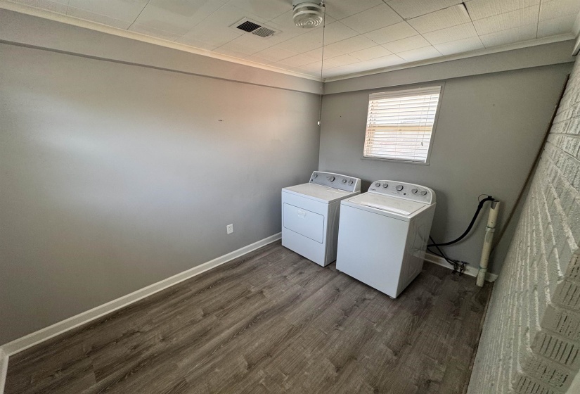 1905 OZARK ST, Memphis, Tennessee 38108, 2 Bedroom Bedrooms, 5 Room Rooms,1 BathroomBathrooms,Residential,For Sale,OZARK,0,10228705