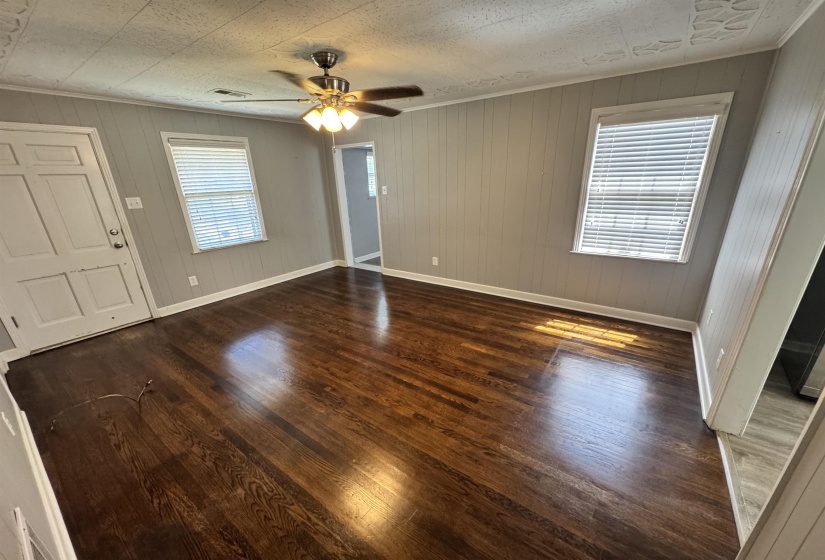 1905 OZARK ST, Memphis, Tennessee 38108, 2 Bedroom Bedrooms, 5 Room Rooms,1 BathroomBathrooms,Residential,For Sale,OZARK,0,10228705