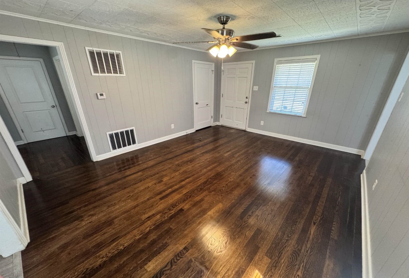 1905 OZARK ST, Memphis, Tennessee 38108, 2 Bedroom Bedrooms, 5 Room Rooms,1 BathroomBathrooms,Residential,For Sale,OZARK,0,10228705