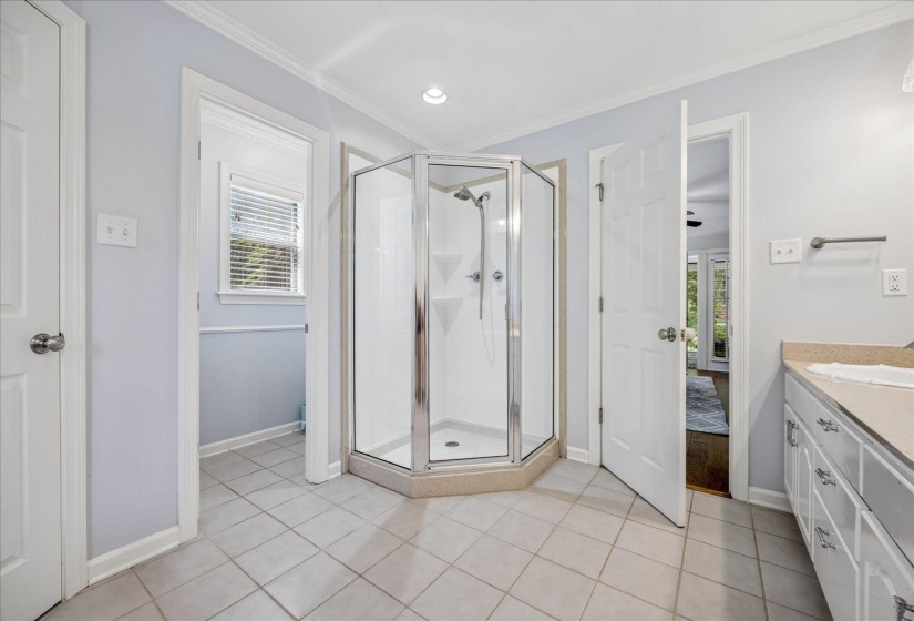 5061 EAGLES NEST RD, Bartlett, Tennessee 38002, 5 Bedroom Bedrooms, 11 Room Rooms,2.1 BathroomBathrooms,Residential,For Sale,EAGLES NEST,0,10228709