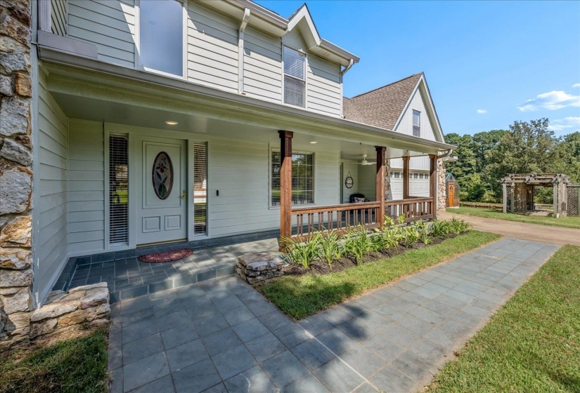 5061 EAGLES NEST RD, Bartlett, Tennessee 38002, 5 Bedroom Bedrooms, 11 Room Rooms,2.1 BathroomBathrooms,Residential,For Sale,EAGLES NEST,0,10228709