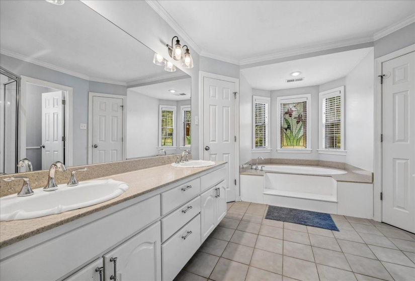 5061 EAGLES NEST RD, Bartlett, Tennessee 38002, 5 Bedroom Bedrooms, 11 Room Rooms,2.1 BathroomBathrooms,Residential,For Sale,EAGLES NEST,0,10228709